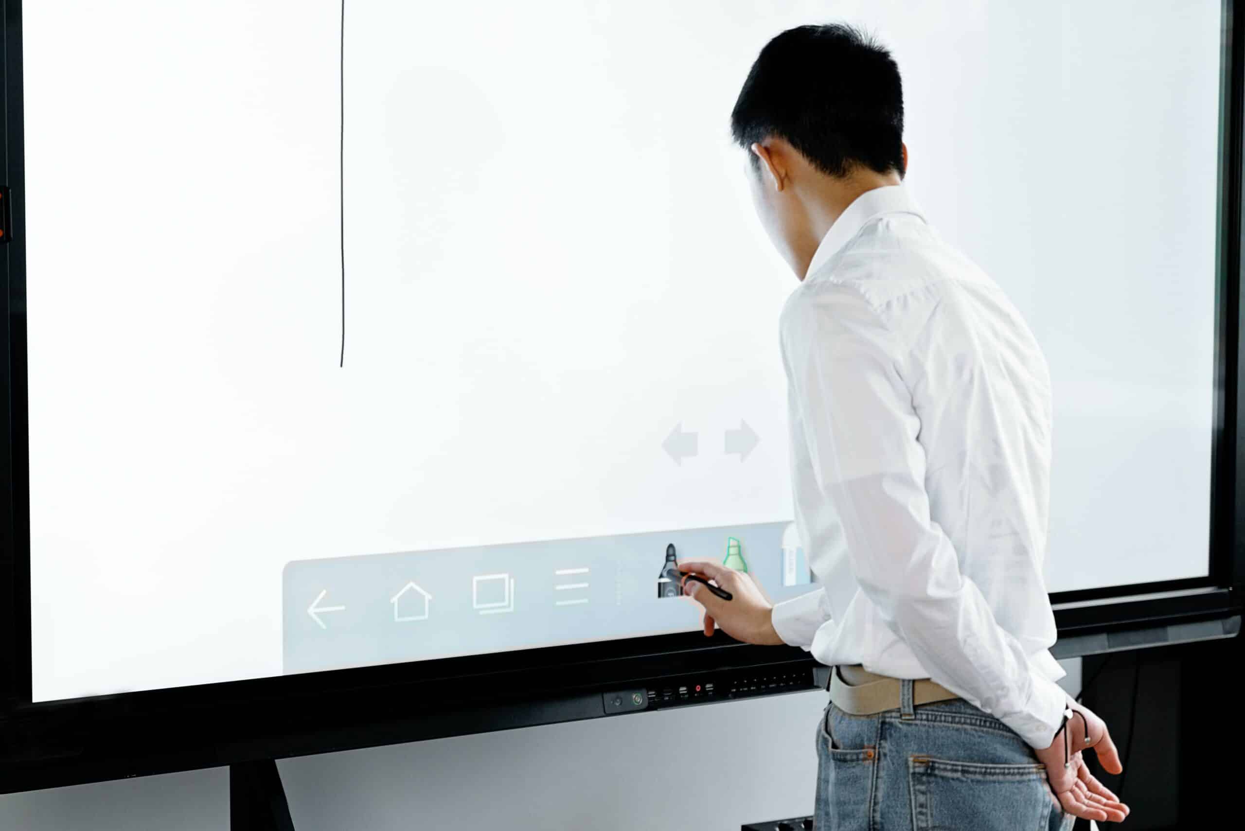 Interactive Whiteboard: The Perfect Tool to Engage Your Students