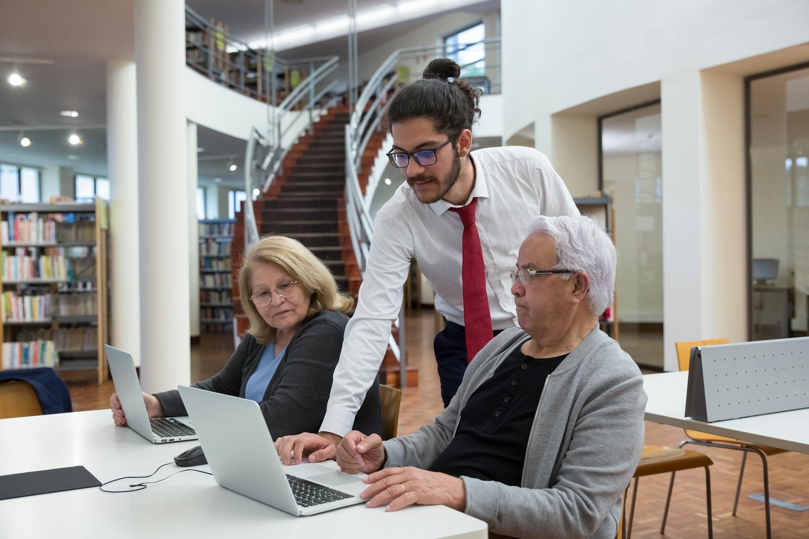How Structured Learning Turns Beginners into Experts Faster